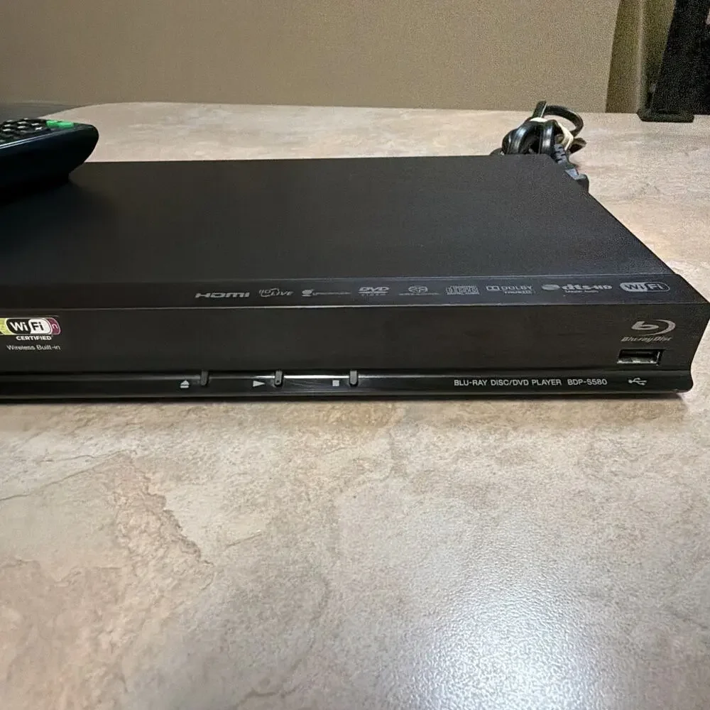 Sony BDP-S580 Blu-ray Player - SACD Playback - WiFi 3D - Tested Works Very Good